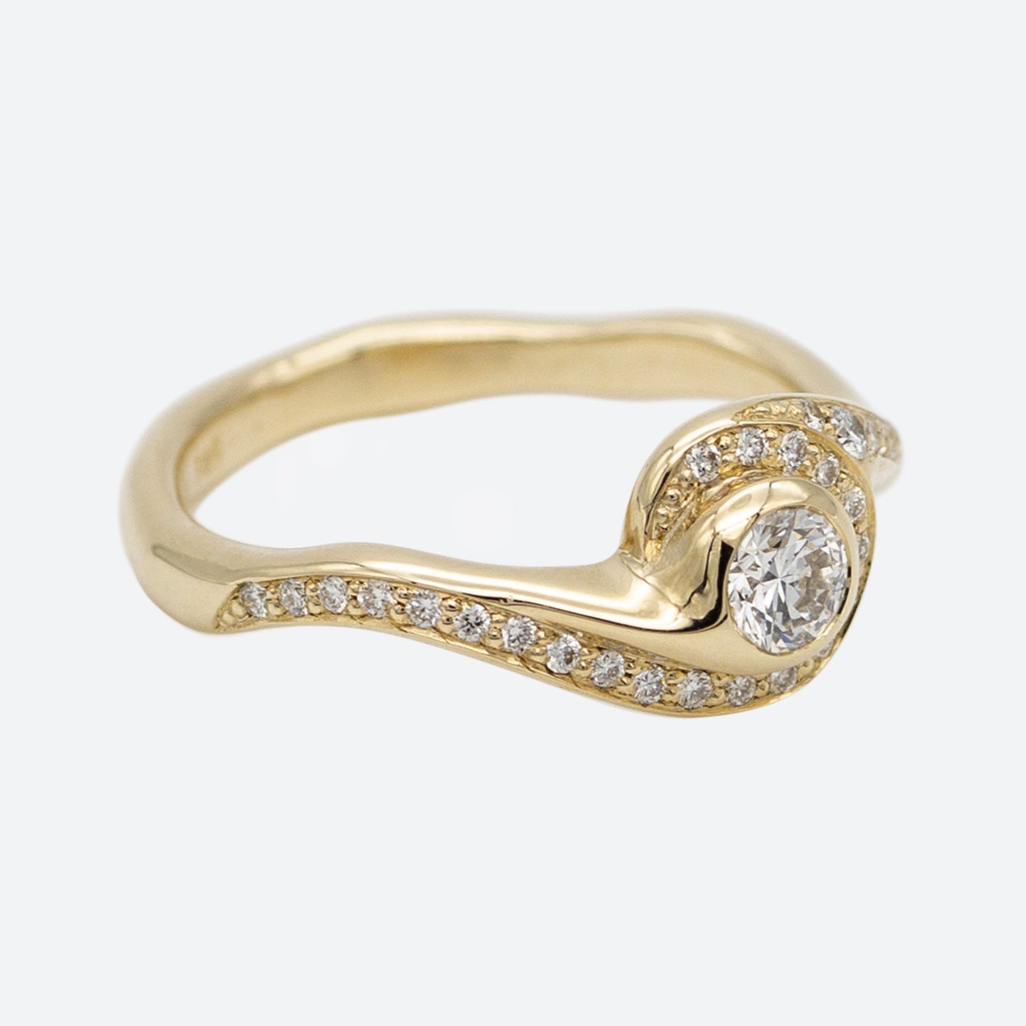 LILY RING