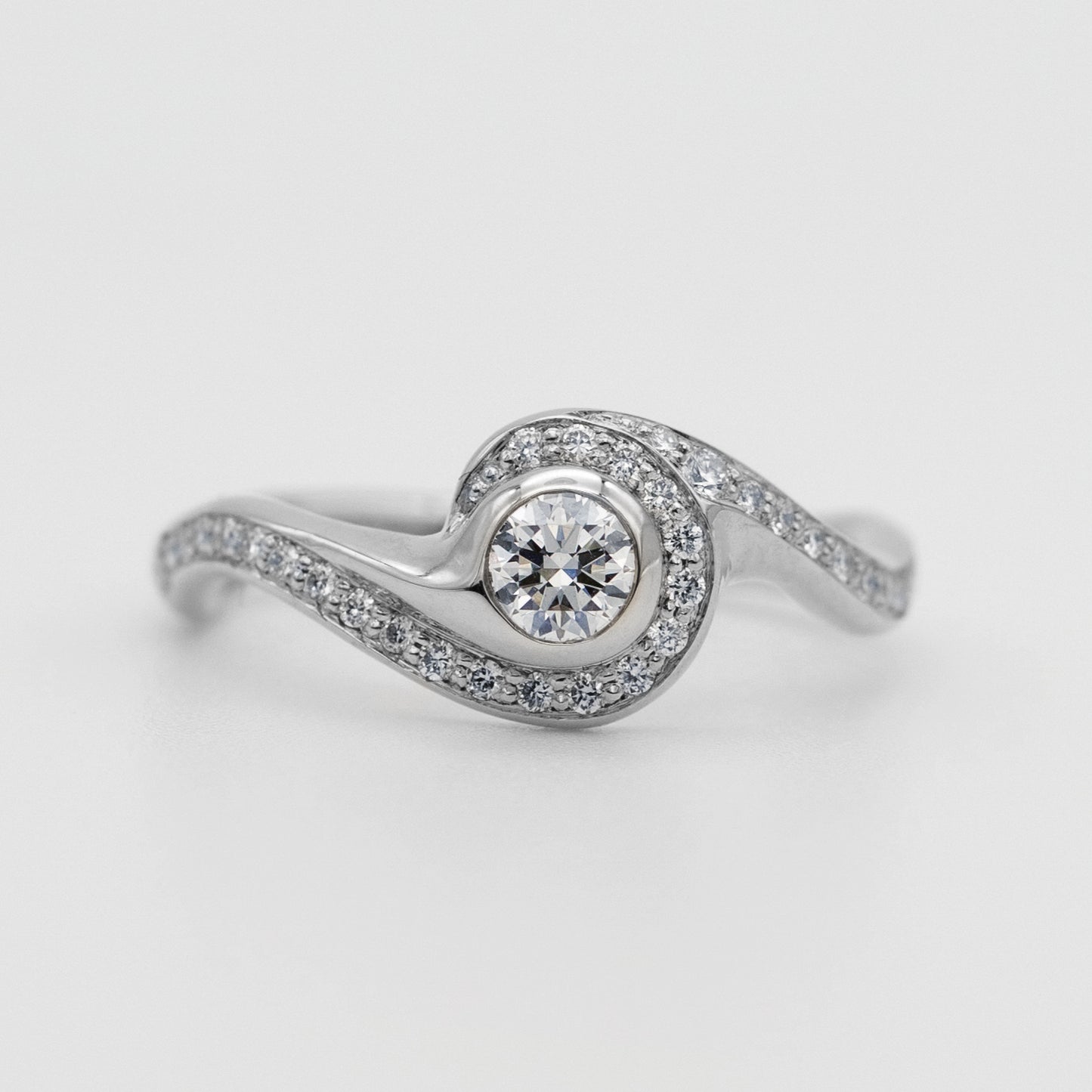 LILY RING