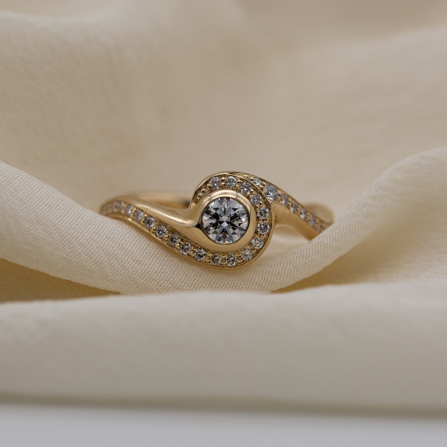 LILY RING