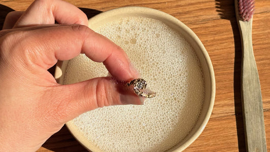 Forårsrengøring af dine smykker